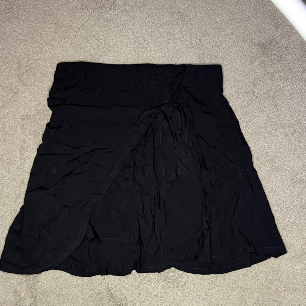 Jantzen Black Mini Wrap Skirt